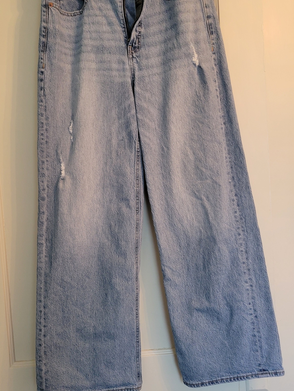Old Navy Light Blue Wide Leg Distressed Jeans